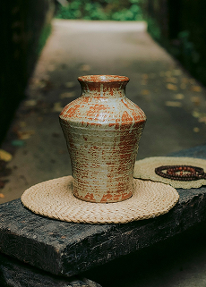 ceramic-vase